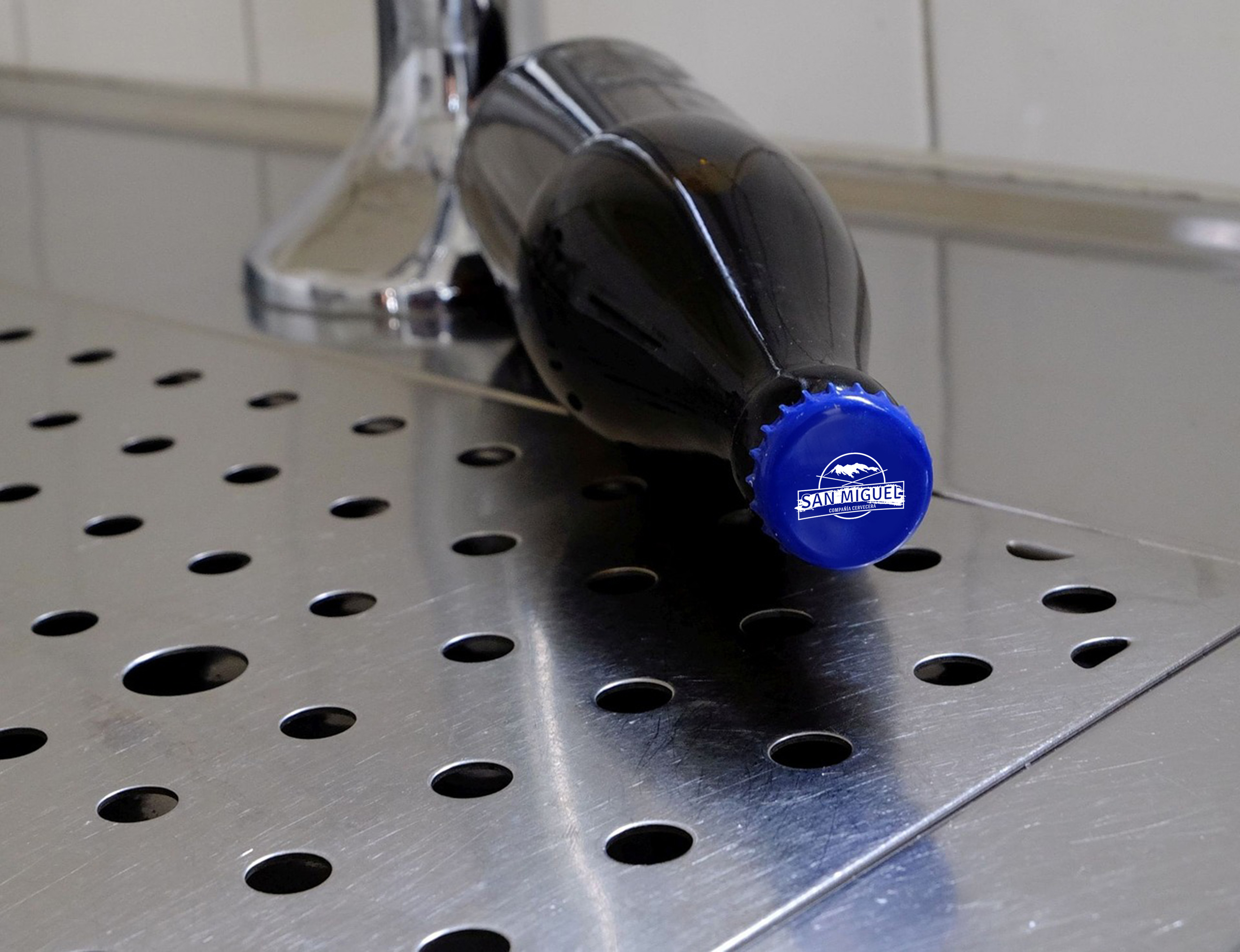 bottle-blue-cap